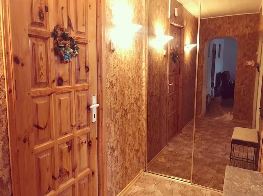 Erdvus Butas Su Balkonu Salia Ezero Ir Stadiono Visaginas Exteriör bild
